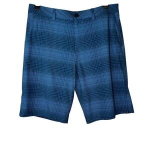 QUIKSILVER 10" Hybrid Shorts 21.5" Outseam in Blue Men's 34" Waist